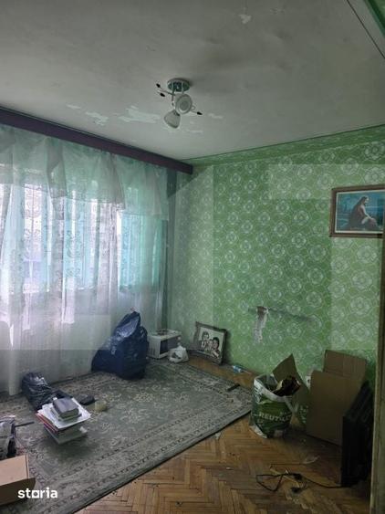Apartament cu 2 camere decomandat în Girocului