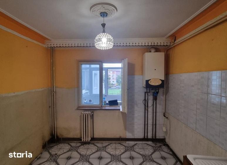 Apartament cu 2 camere decomandat în Nicolina