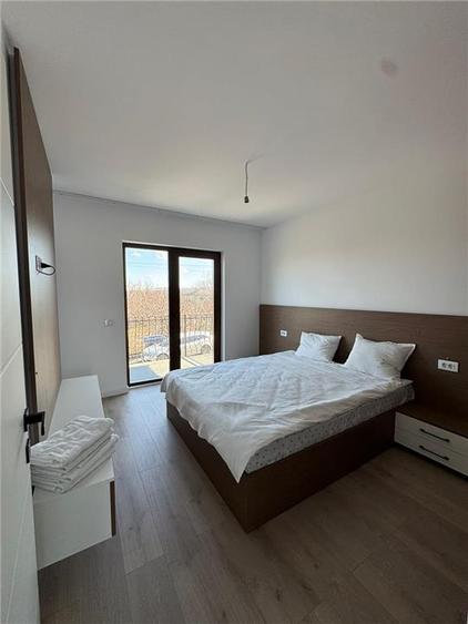 Duplex cu 4 camere cu Canalizare în Horpaz