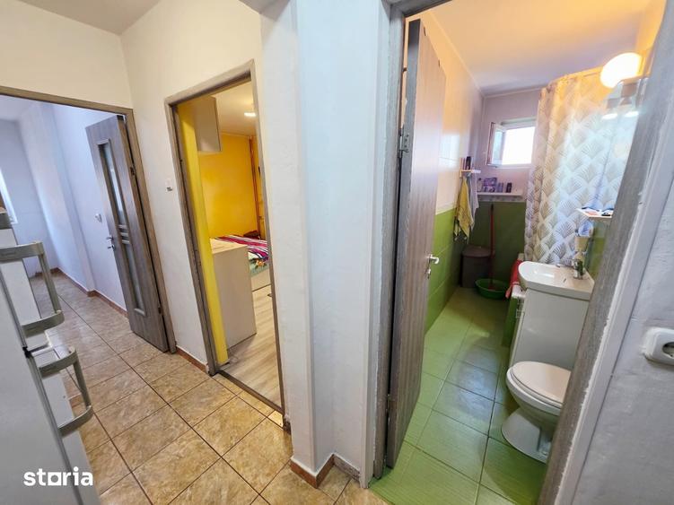 Garsonieră decomandată în Malu Roșu