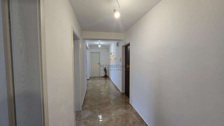 Apartament cu 3 camere semidecomandat, mobilat în Metalurgiei
