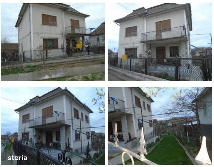 Casă cu 2 camere în Unirea