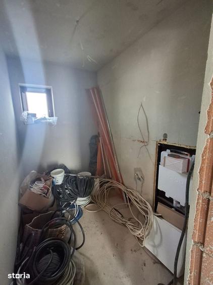 Casă cu 4 camere cu Teren 295 Mp în Șelimbăr