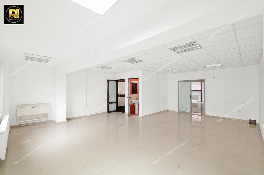 Spațiu comercial, de 170 mp, în