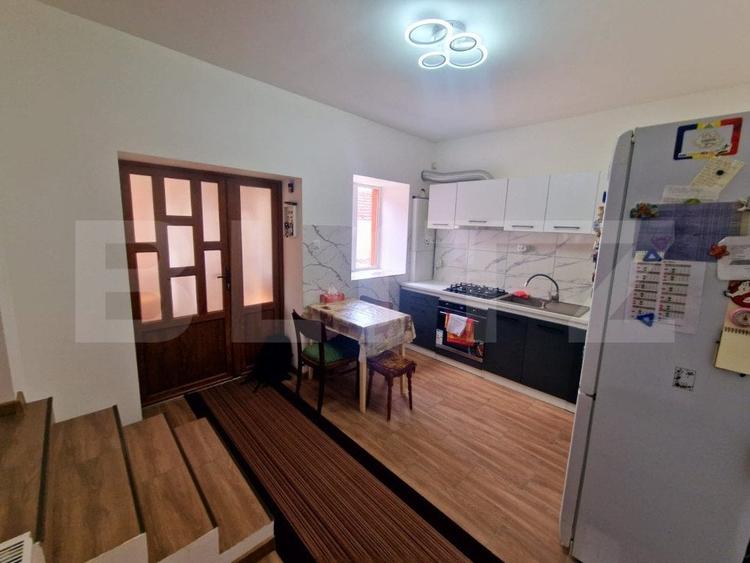 Casă individuală cu 4 camere cu Canalizare în Feldioara