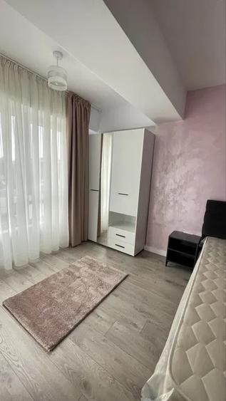 Apartament cu 2 camere semidecomandat, mobilat în Timpuri Noi