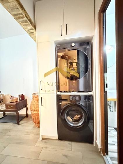 Apartament cu 4 camere decomandat, mobilat în Lunei