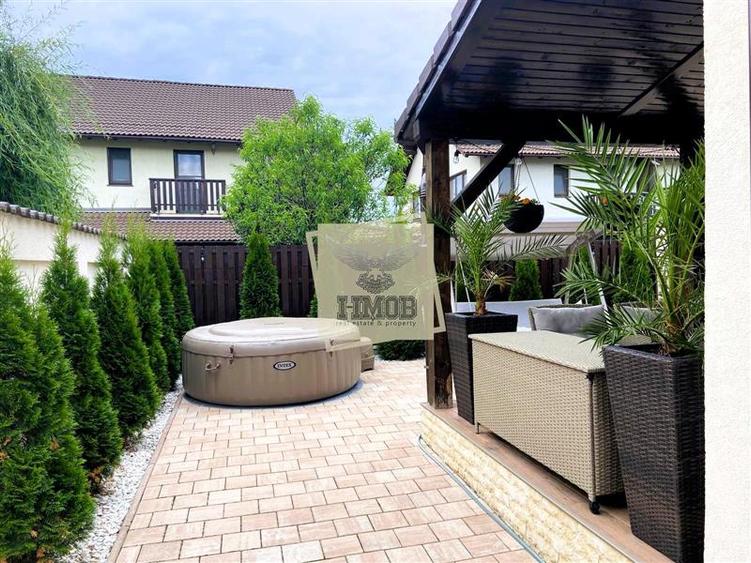 Duplex cu 4 camere cu Teren 250 Mp în Aeroport