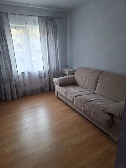 Apartament cu 3 camere decomandat în Lipovei