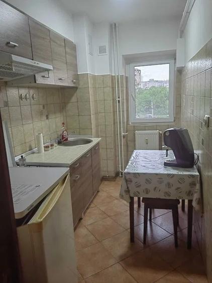 Garsonieră decomandată în Gară