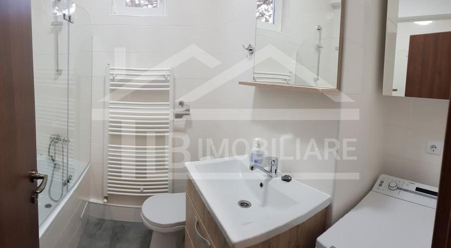 Apartament cu 4 camere decomandat în Semicentral
