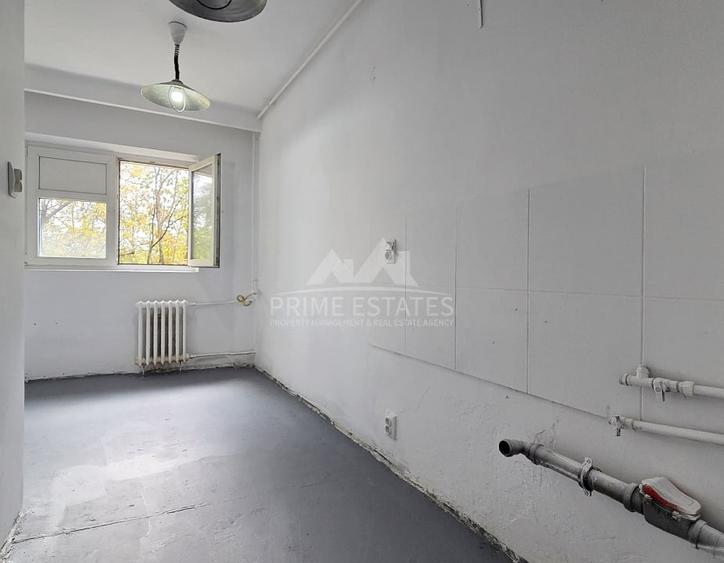 Apartament cu 4 camere circular în Băneasa