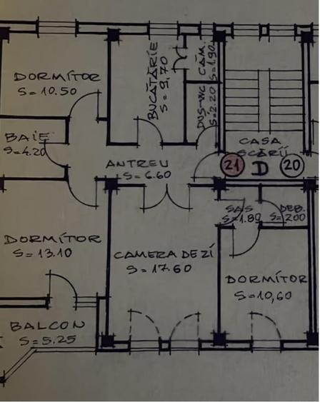 Apartament cu 4 camere decomandat în Central
