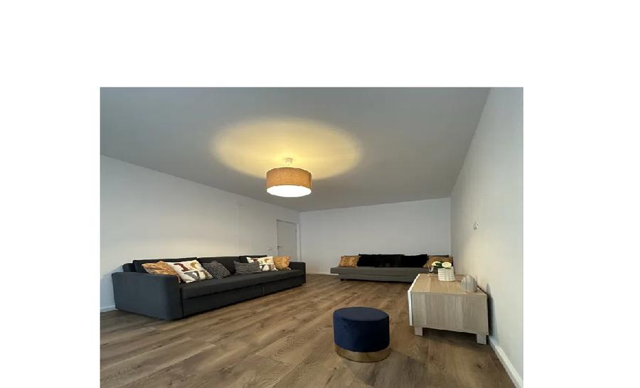 Apartament cu 3 camere în Muncii