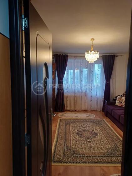 Apartament cu 2 camere în Podu Roș