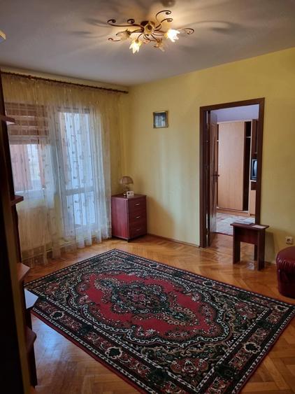 Apartament cu 2 camere decomandat în Planete