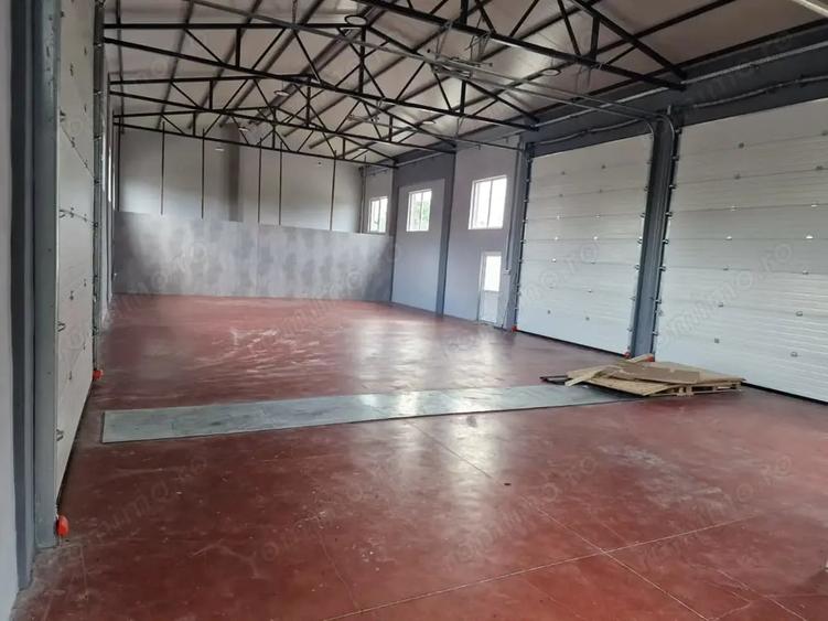 Spațiu comercial, de 240 mp, în Stamate