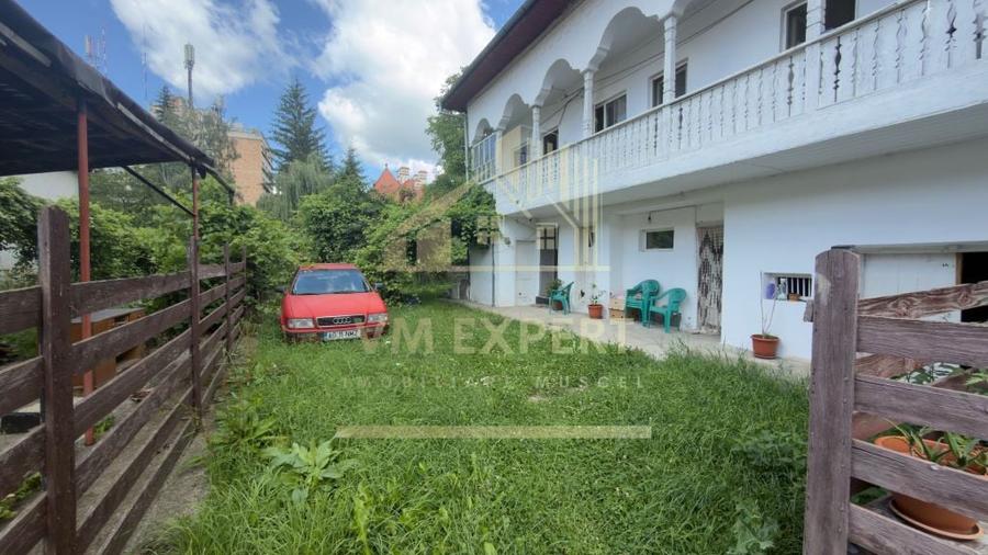 Casă cu 4 camere cu Teren 233 Mp în Sud