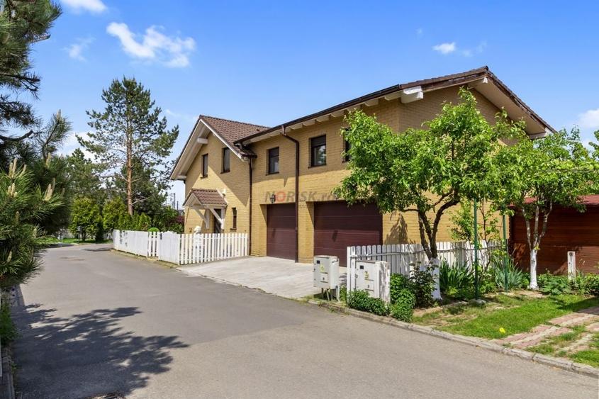 Casă individuală cu 6 camere cu Canalizare în Corbeanca