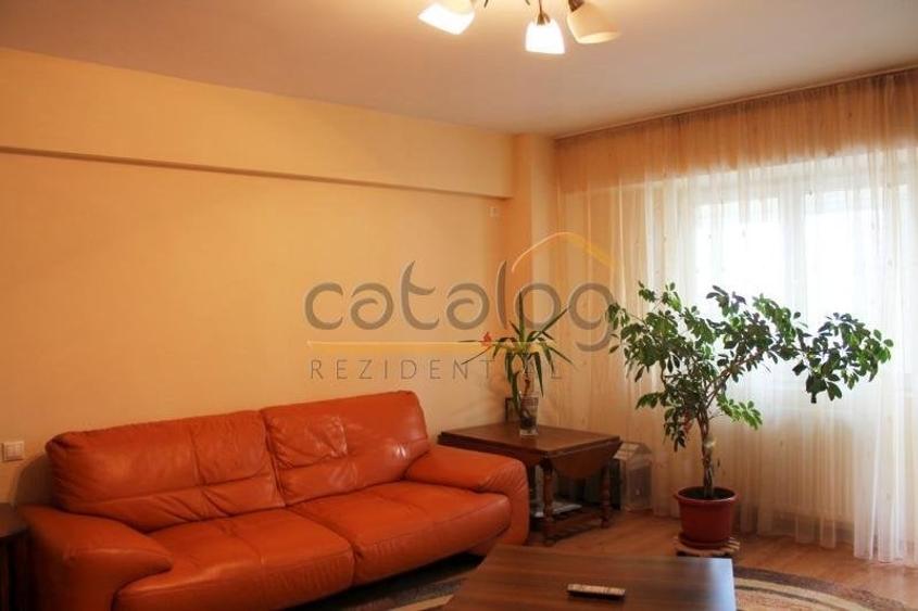 Apartament cu 2 camere decomandat în Tineretului — fotografia 3