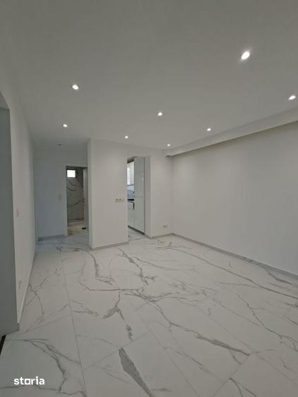Apartament cu 3 camere decomandat în Republicii