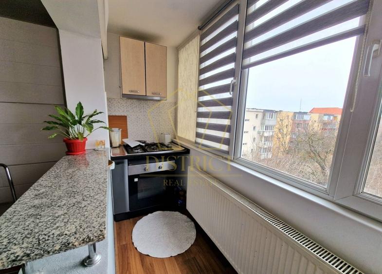 Apartament cu 3 camere semidecomandat, mobilat în Șagului