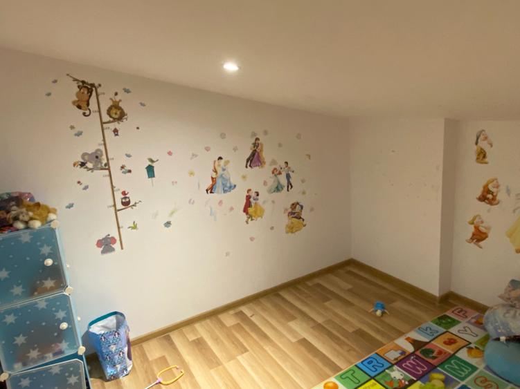 Casă cu 4 camere cu Teren 350 Mp în Central
