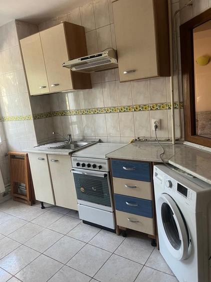Apartament cu 2 camere decomandat în Barieră