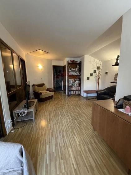 Apartament parter si mansarda curte proprie str. Paltinis - 10