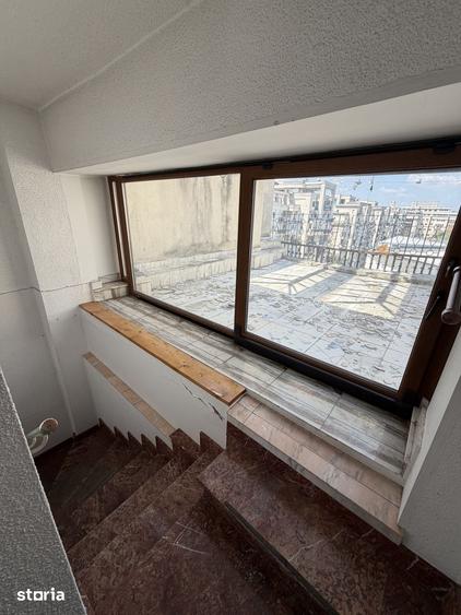 Apartament cu 5 camere în Unirii