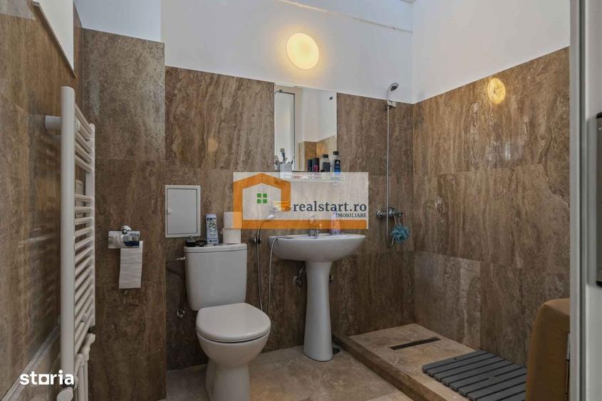 Pta Romana, Vedere spectaculoasa, Renovat total, inclusiv instalatii - 14