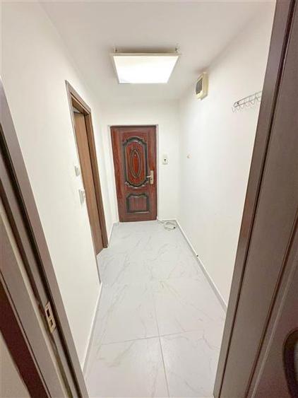 Apartament cu 2 camere semidecomandat în Mioriței
