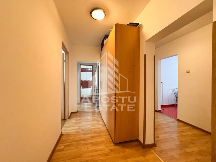 Apartament cu 4 camere decomandat, mobilat în Șagului