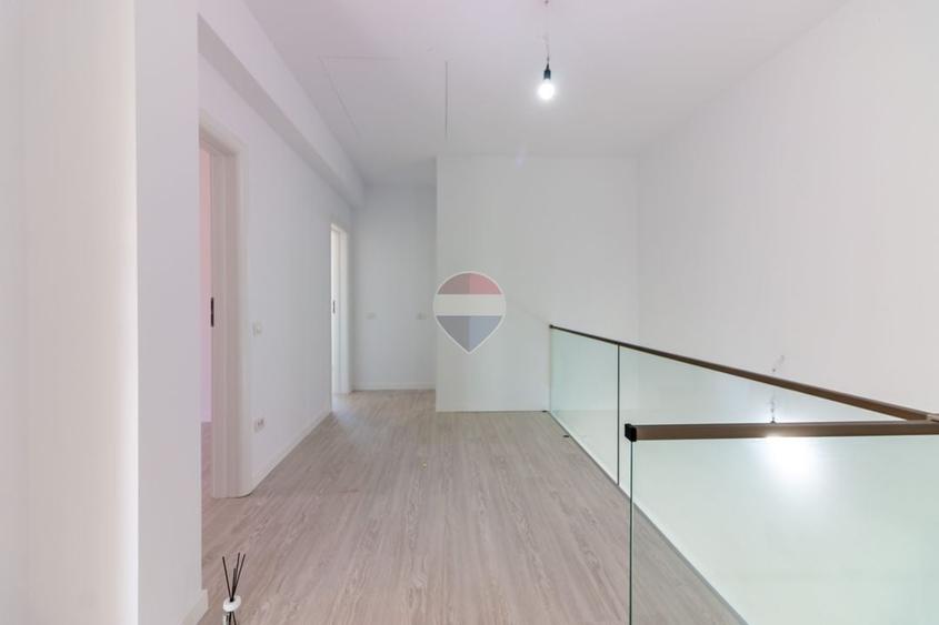 Duplex cu 4 camere cu Teren 180 Mp în Corbeanca