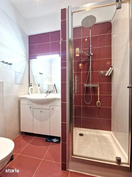 Apartament cu 3 camere în Romană