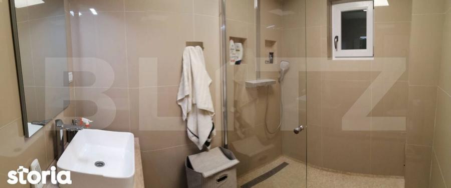 Casă cu 5 camere cu Teren 370 Mp în Central