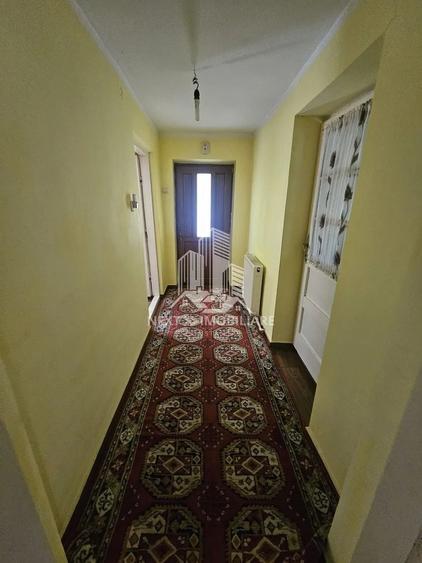 Casă cu 4 camere în Cobadin
