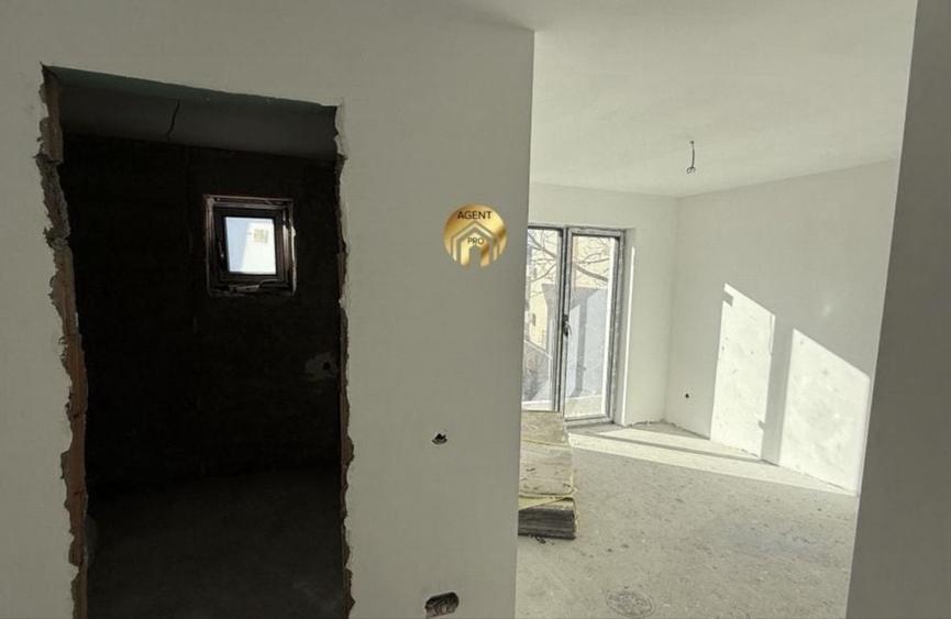 Casă cu 4 camere în Central