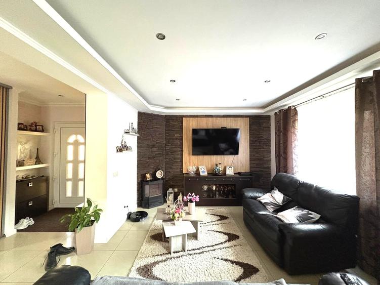 Casă cu 4 camere cu Teren 500 Mp în Porolissum