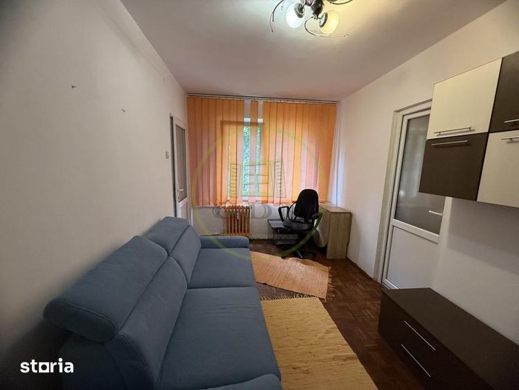 Apartament cu 2 camere semidecomandat, mobilat în Valea Rosie