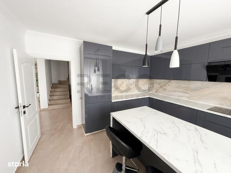 Casă cu 4 camere cu Teren 290 Mp în Sântandrei