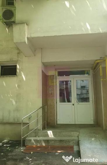 Apartament cu 3 camere decomandat în Morarilor