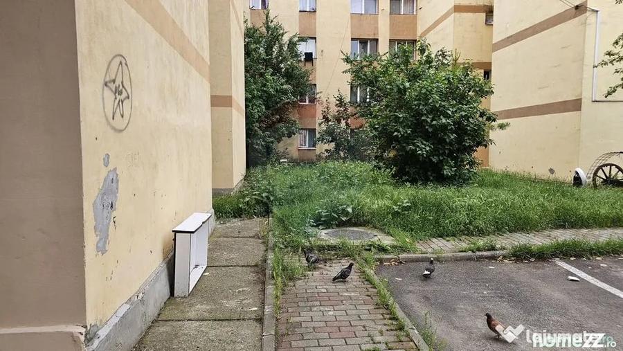 Apartament cu 2 camere semidecomandat în Mărăței