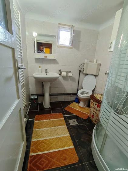 Casă cu 2 camere cu Teren 1500 Mp în Central