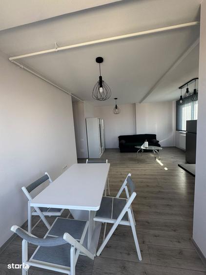 Apartament cu 3 camere semidecomandat în Someșeni