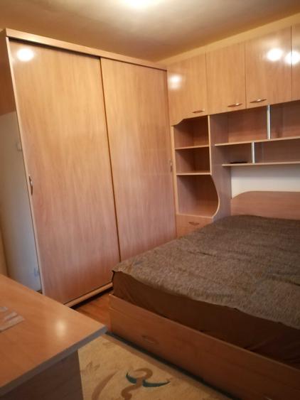 Apartament cu 2 camere decomandat în Liliacului