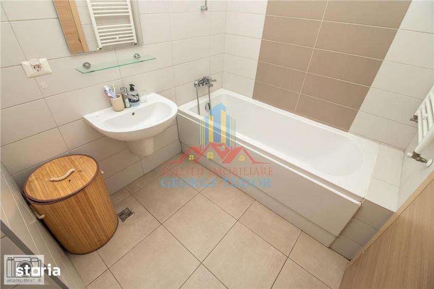 Apartament cu 3 camere decomandat în Central — fotografia 1