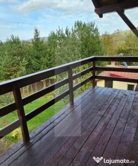 Casă cu 6 camere cu Teren 3000 Mp în Central
