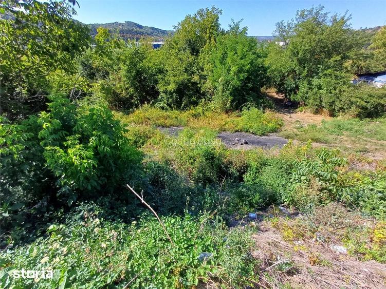 Resita, Teren Intravilan 473 Mp., Cu Utilitati, Zona Mociur