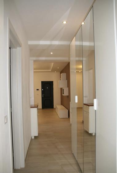 Apartament cu 2 camere decomandat, mobilat în Dumbrăvița